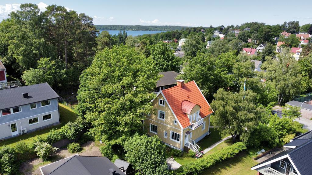 22. Grundfo╠ersta╠erkning av ka╠ellare pa╠egrund av vattengenomtra╠engning