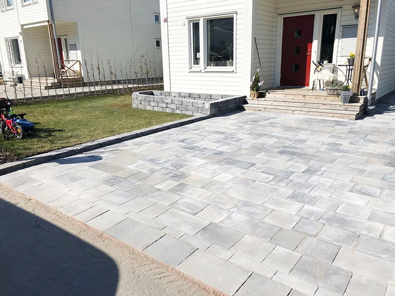 Stenlaggning garageuppfart Svedmyra Enskede